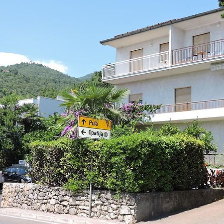 Apartments Andrea Опатия Экстерьер фото